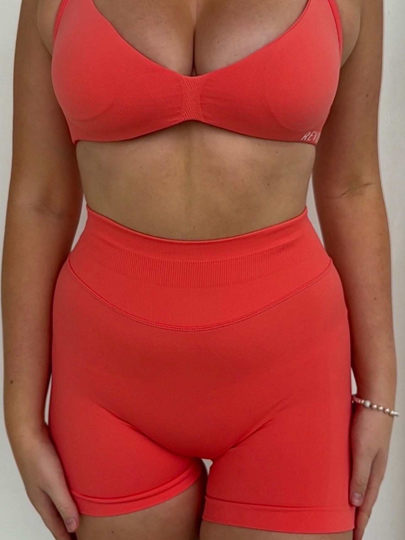 LUNA seamless short