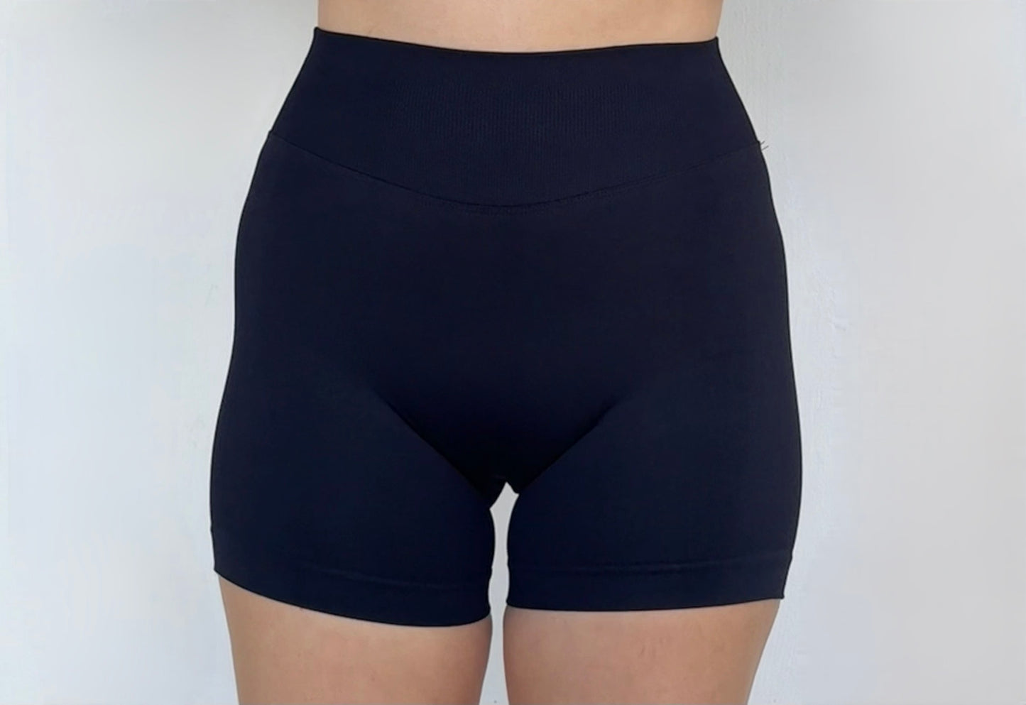 LUNA seamless short