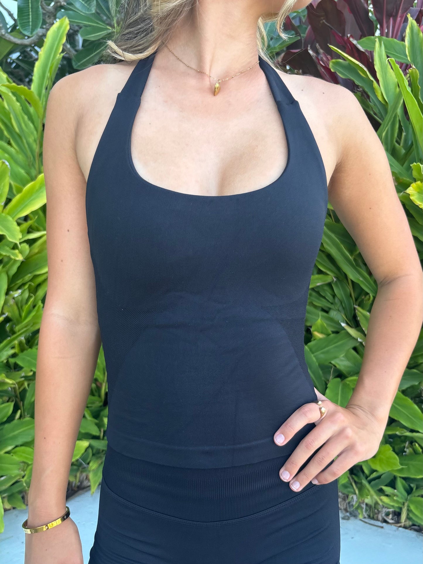 LUNA HALTER TANK